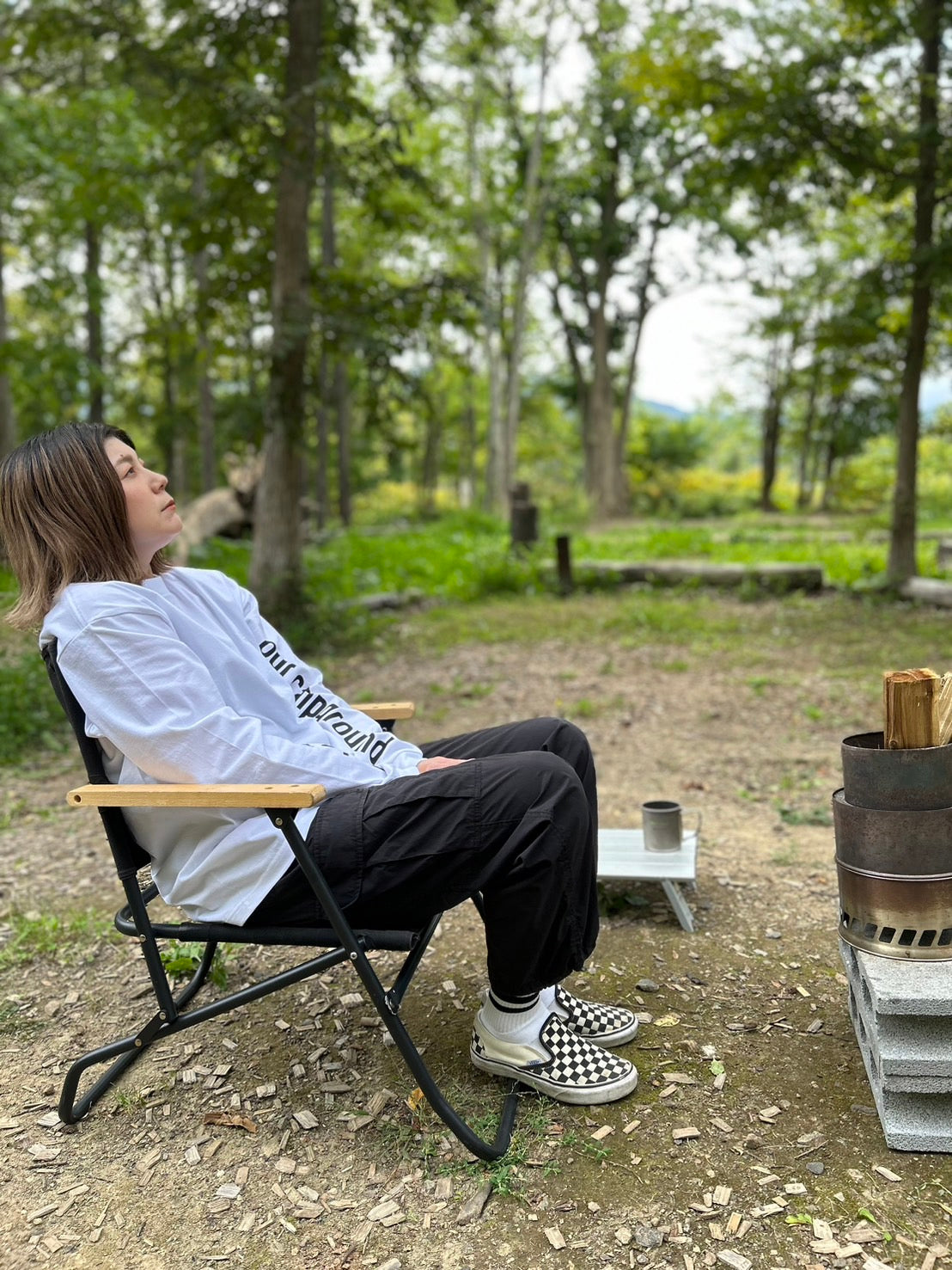 "ここをキャンプ地とする"ロンT